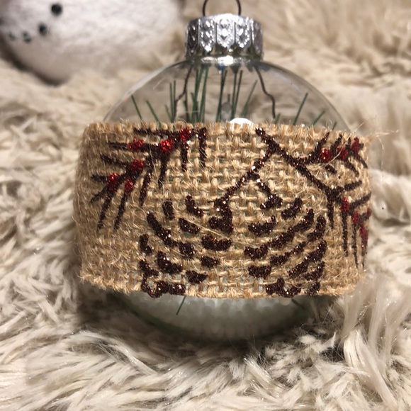 2 Christmas Ornaments!🎄🎄 - Picture 3 of 5